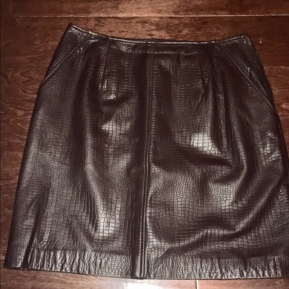 Brown Genuine Leather Crocodile Skirt Size 12 - Picture 1 of 5
